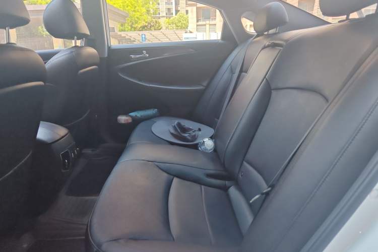 Used Hyundai Sonata 2013 2.0L Automatic Supreme Edition Left Rear Seat