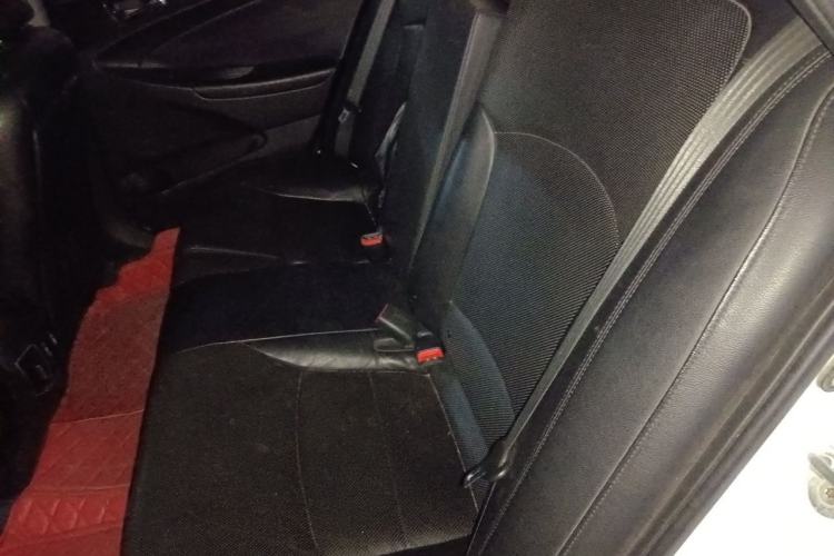 Used Hyundai Sonata 2013 2.4L Automatic Leading Edition China IV Standard Left Rear Seat