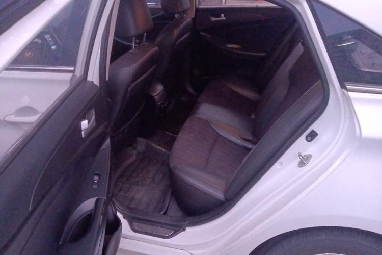 Used Hyundai Sonata 2013 2.0L Automatic Leading Edition Left Rear Seat