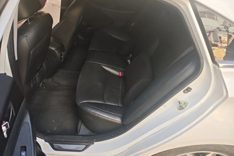 Used Hyundai Sonata 2013 2.0L Automatic Prestige Edition Left Rear Seat