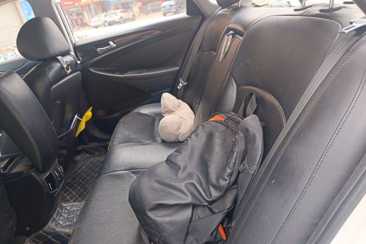 Used Hyundai Sonata 2013 2.0L Automatic Luxury Edition Left Rear Seat