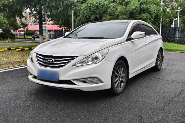 Hyundai Sonata 2013 2.0L Automatic Fashion Edition с пробегом