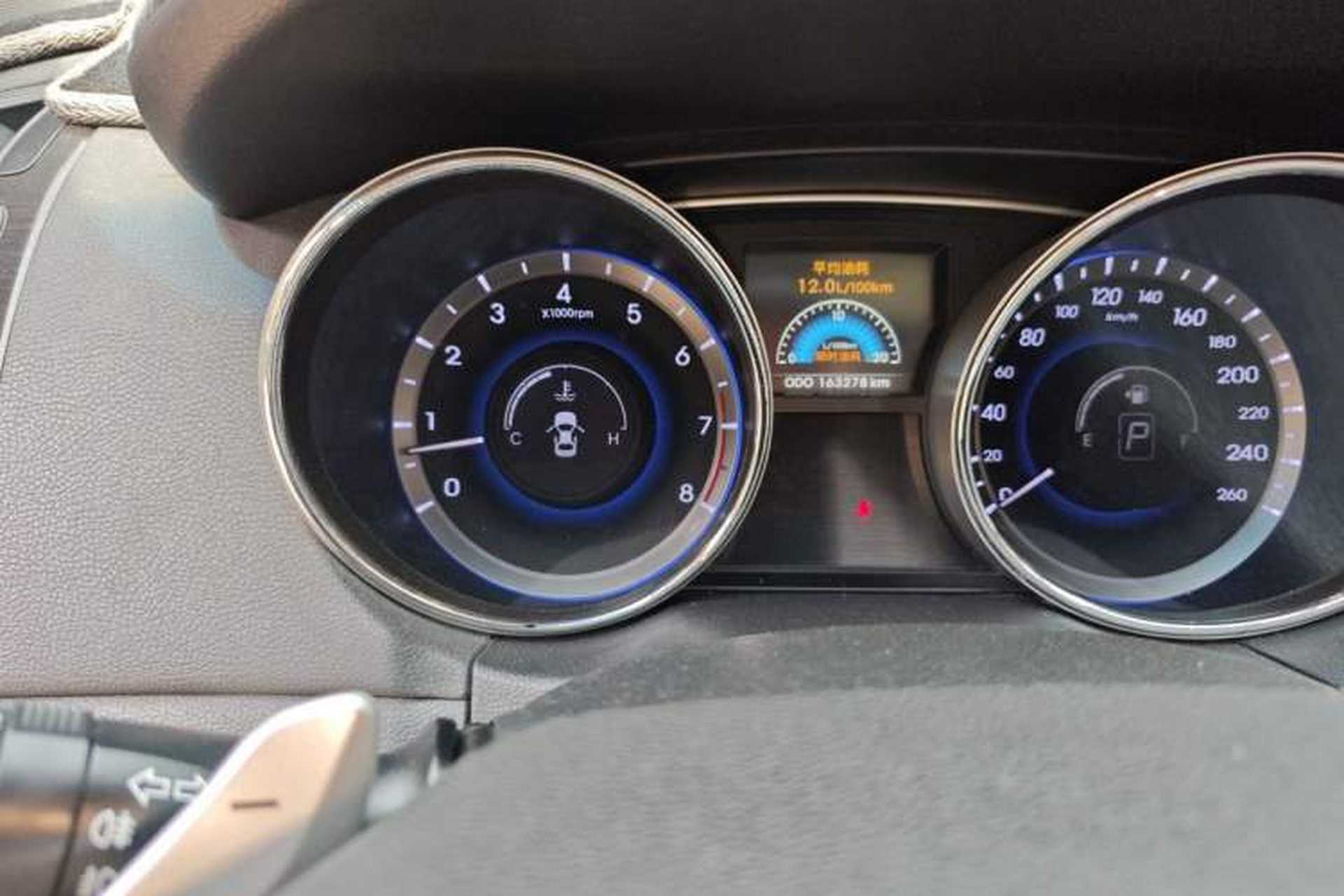 Used Hyundai Sonata 2013 2.4L Automatic Prestige Version China IV Standard Odometer Close Up