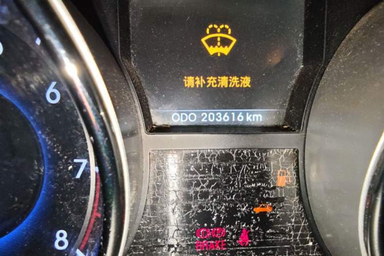 Used Hyundai Sonata 2013 2.4L Automatic Luxury Version China IV Standard Odometer Close Up