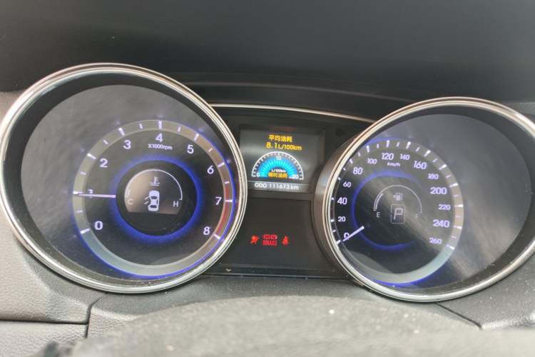 Used Hyundai Sonata 2013 2.4L Automatic Leading Edition China IV Standard Odometer Close Up