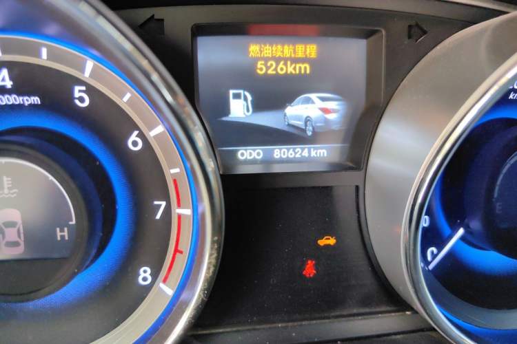 Used Hyundai Sonata 2013 2.0L Automatic Luxury Edition Odometer Close Up