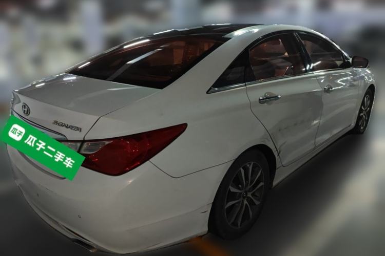 Used Hyundai Sonata 2013 2.4L Automatic Leading Edition China IV Standard Rear Right 45 Deg