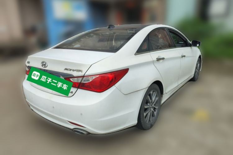 Used Hyundai Sonata 2013 2.4L Automatic Leading Edition China IV Standard Rear Right 45 Deg