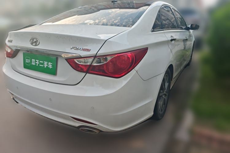 Used Hyundai Sonata 2013 2.4L Automatic Leading Edition China IV Standard Rear Right 45 Deg