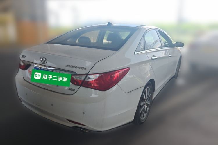 Used Hyundai Sonata 2013 2.4L Automatic Leading Edition China IV Standard Rear Right 45 Deg