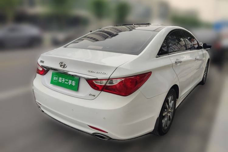 Used Hyundai Sonata 2013 2.4L Automatic Leading Edition China IV Standard Rear Right 45 Deg