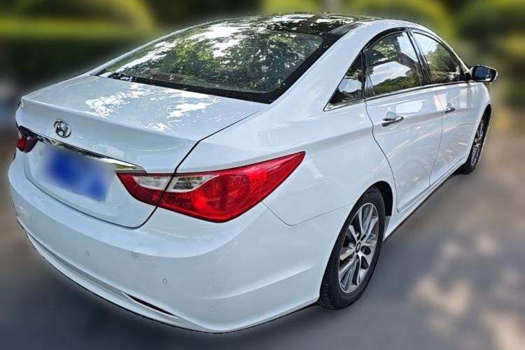 Used Hyundai Sonata 2013 2.0L Automatic Luxury Edition Rear Right 45 Deg