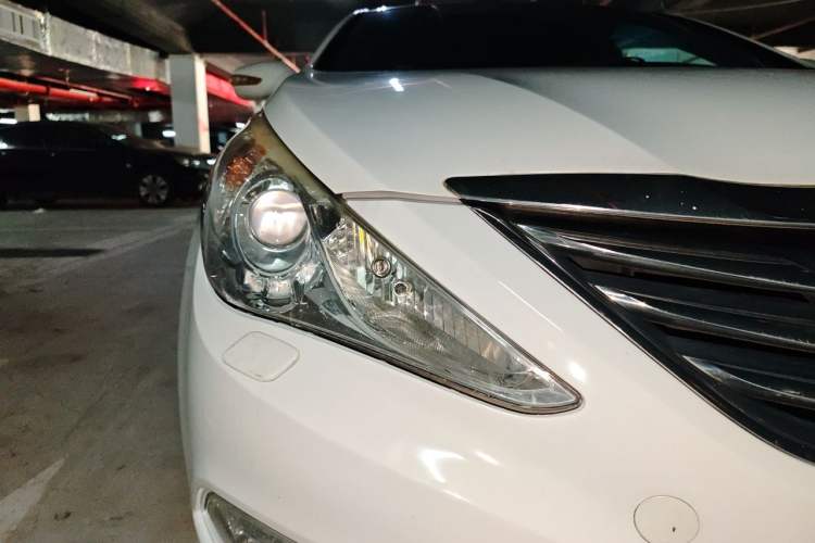 Used Hyundai Sonata 2013 2.4L Automatic Luxury Version China IV Standard Right Front Headlight