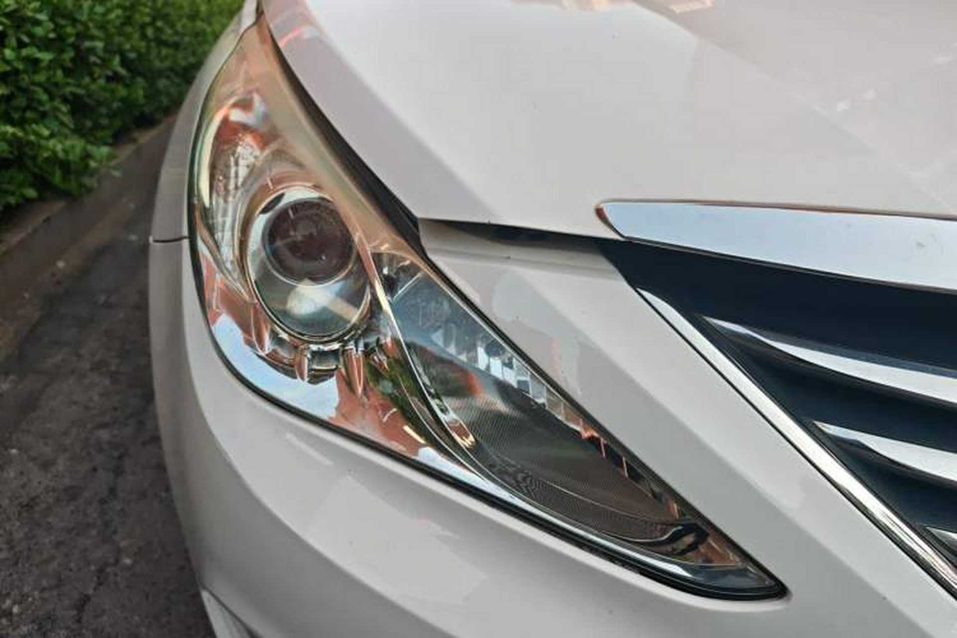 Used Hyundai Sonata 2013 2.0L Automatic Luxury Edition Right Front Headlight