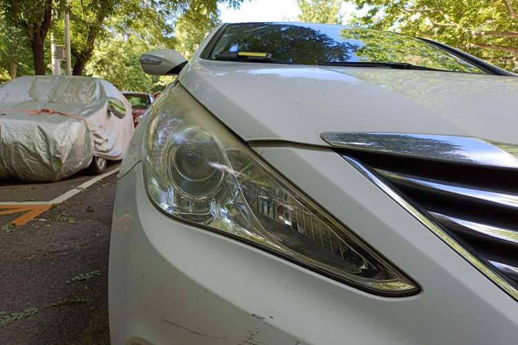 Used Hyundai Sonata 2013 2.0L Automatic Supreme Edition Right Front Headlight