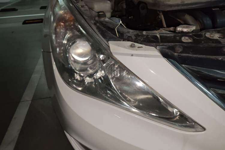 Used Hyundai Sonata 2013 2.0L Automatic Leading Edition Right Front Headlight