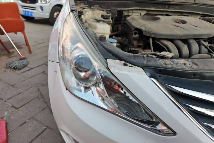Used Hyundai Sonata 2013 2.0L Automatic Fashion Edition Right Front Headlight