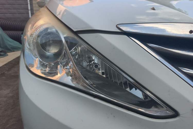 Used Hyundai Sonata 2013 2.0L Automatic Leading Edition Right Front Headlight