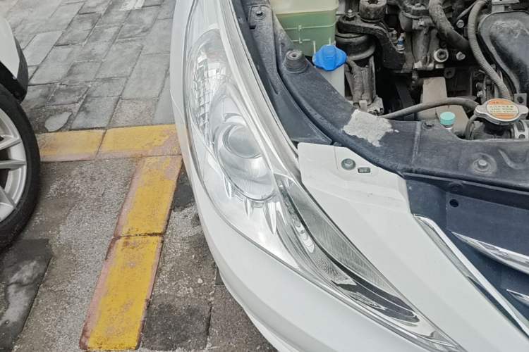 Used Hyundai Sonata 2013 2.4L Automatic Leading Edition China V Standard Right Front Headlight