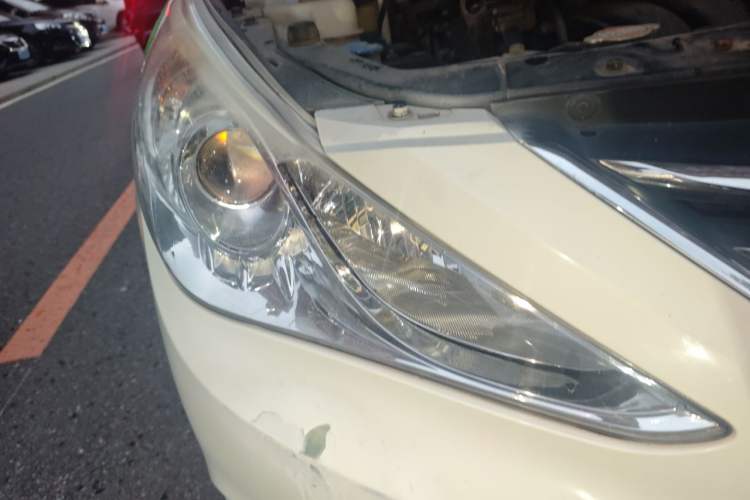 Used Hyundai Sonata 2013 2.0L Automatic Leading Edition Right Front Headlight