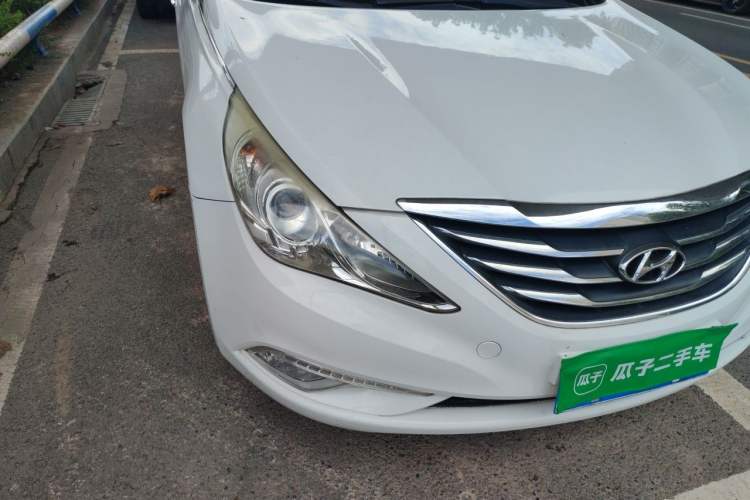 Used Hyundai Sonata 2013 2.0L Automatic Luxury Edition Right Front Headlight