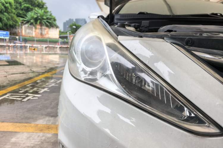 Used Hyundai Sonata 2013 2.0L Automatic Leading Edition Right Front Headlight