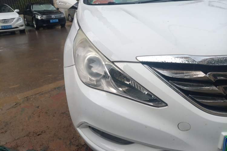 Used Hyundai Sonata 2013 2.0L Automatic Luxury Edition Right Front Headlight