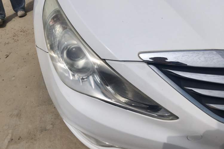 Used Hyundai Sonata 2013 2.0L Automatic Luxury Edition Right Front Headlight