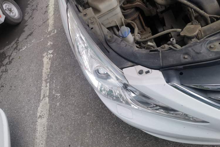 Used Hyundai Sonata 2013 2.4L Automatic Luxury Version China IV Standard Right Front Headlight