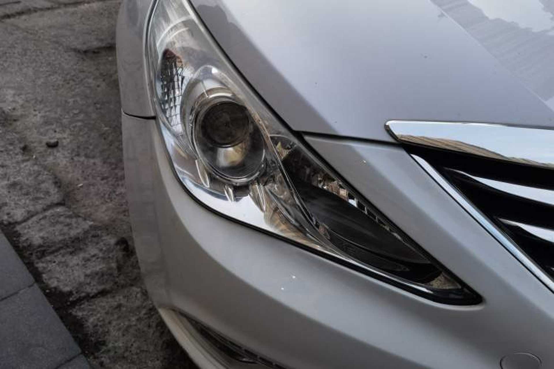 Used Hyundai Sonata 2013 2.0L Automatic Prestige Edition Right Front Headlight