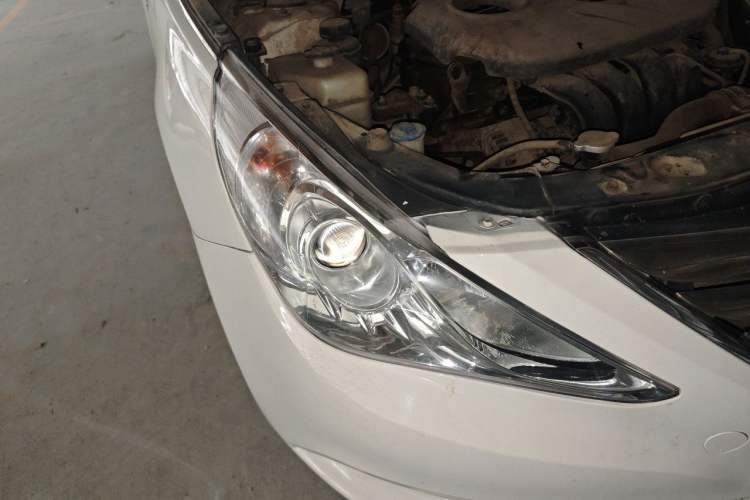 Used Hyundai Sonata 2013 2.0L Automatic Fashion Edition Right Front Headlight