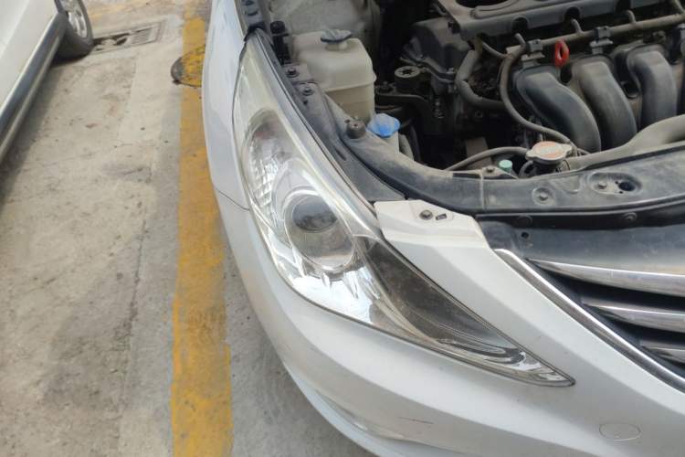 Used Hyundai Sonata 2013 2.4L Automatic Leading Edition China IV Standard Right Front Headlight