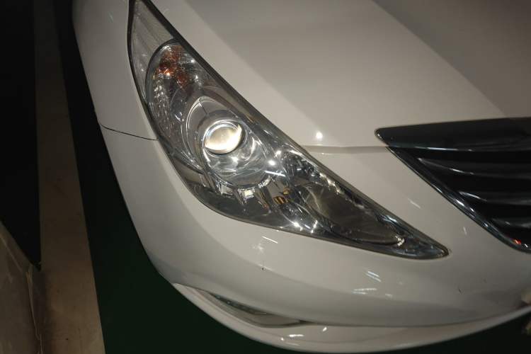 Used Hyundai Sonata 2013 2.0L Automatic Fashion Edition Right Front Headlight