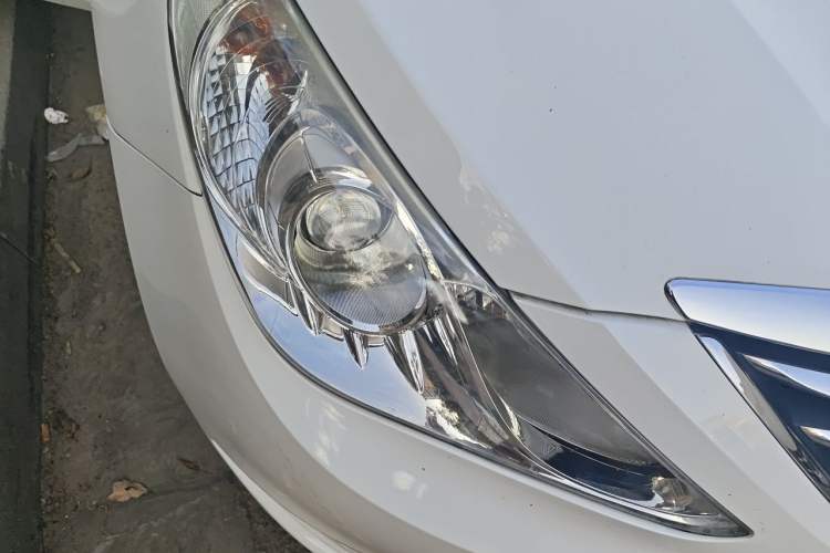 Used Hyundai Sonata 2013 2.0L Automatic Leading Edition Right Front Headlight