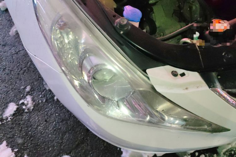 Used Hyundai Sonata 2013 2.4L Automatic Leading Edition China IV Standard Right Front Headlight