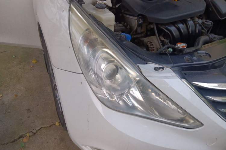 Used Hyundai Sonata 2013 2.0L Automatic Leading Edition Right Front Headlight
