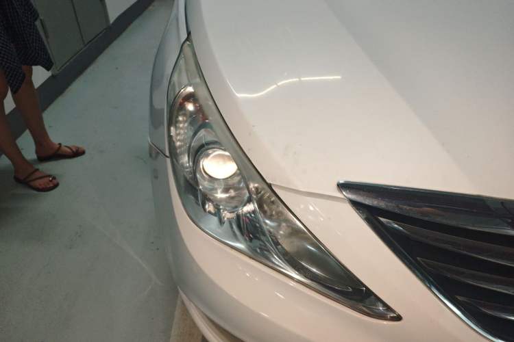 Used Hyundai Sonata 2013 2.0L Automatic Luxury Edition Right Front Headlight