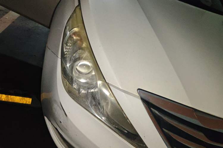 Used Hyundai Sonata 2013 2.0L Automatic Luxury Edition Right Front Headlight