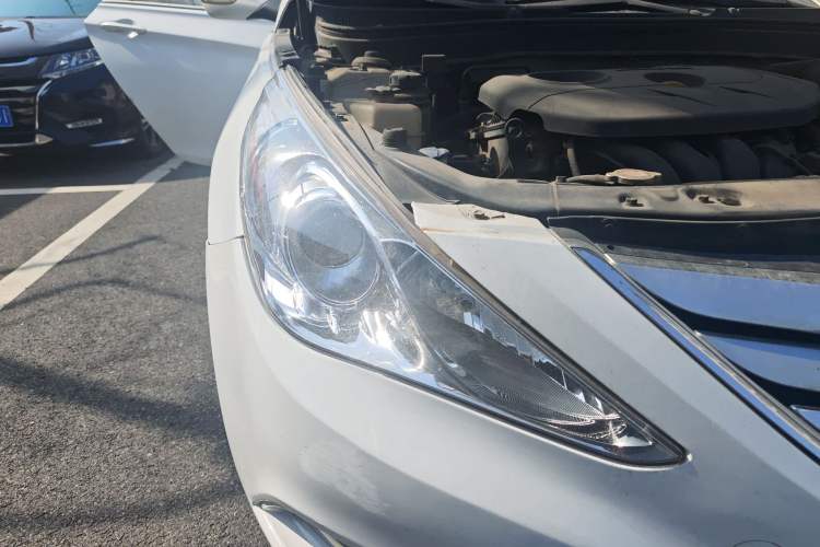 Used Hyundai Sonata 2013 2.0L Automatic Leading Edition Right Front Headlight