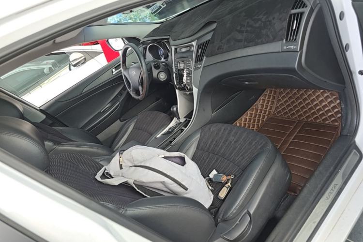 Used Hyundai Sonata 2013 2.0L Automatic Fashion Edition Right Front Seat