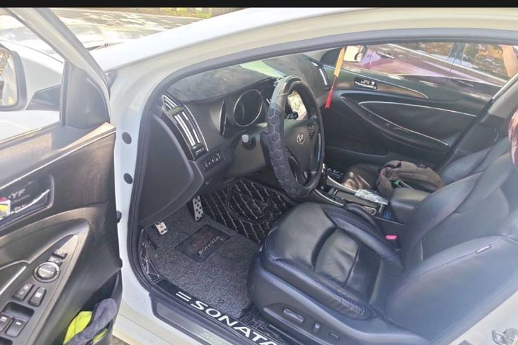 Used Hyundai Sonata 2013 2.4L Automatic Leading Edition China IV Standard Right Front Seat