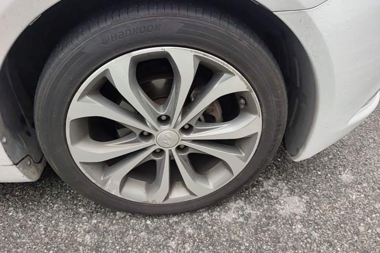 Used Hyundai Sonata 2013 2.4L Automatic Luxury Version China V Standard Right Front Wheel Hub