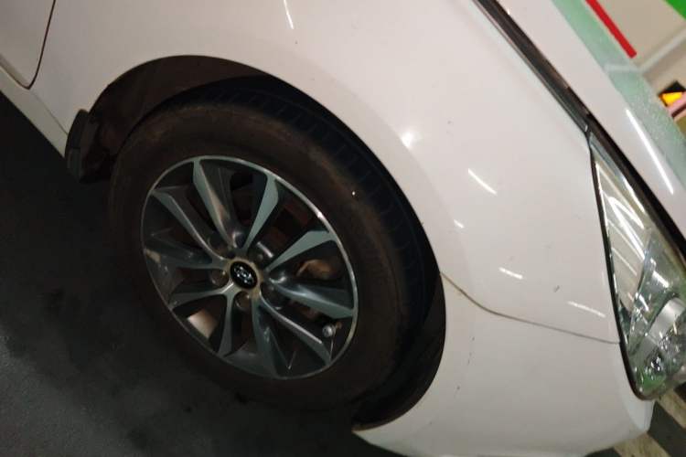 Used Hyundai Sonata 2013 2.4L Automatic Leading Edition China IV Standard Right Front Wheel Hub