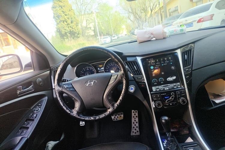 Used Hyundai Sonata 2013 2.4L Automatic Prestige Version China IV Standard Steering Wheel