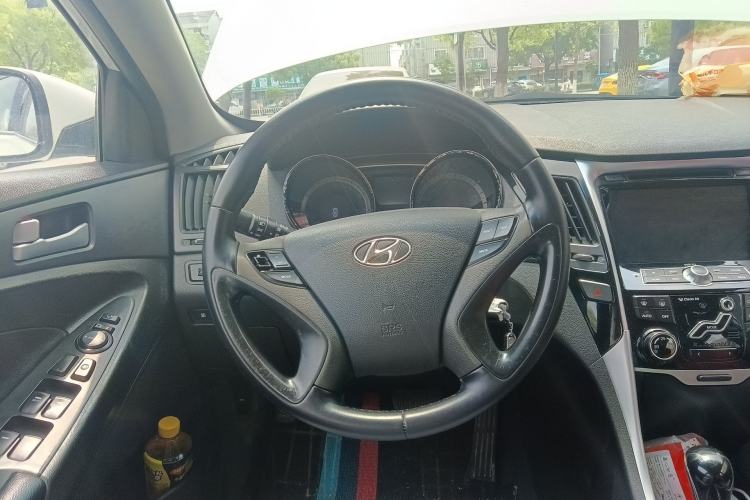 Used Hyundai Sonata 2013 2.0L Automatic Leading Edition Steering Wheel
