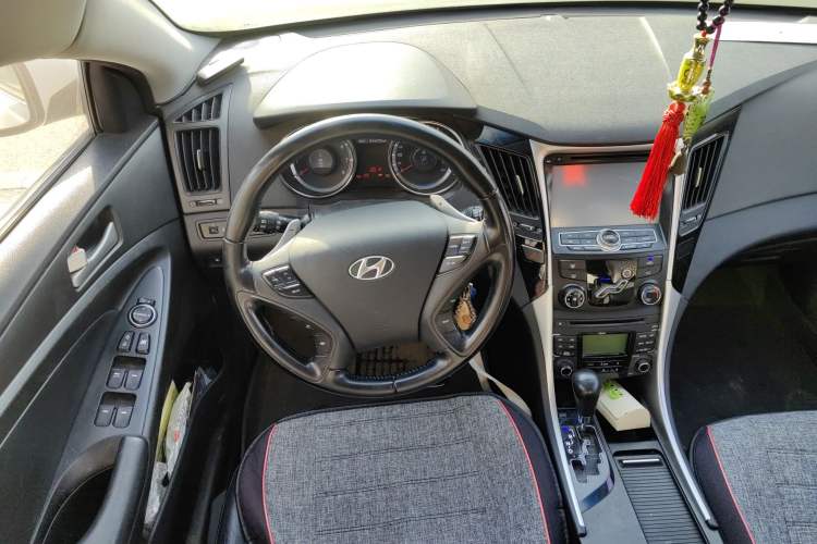 Used Hyundai Sonata 2013 2.0L Automatic Fashion Edition Steering Wheel