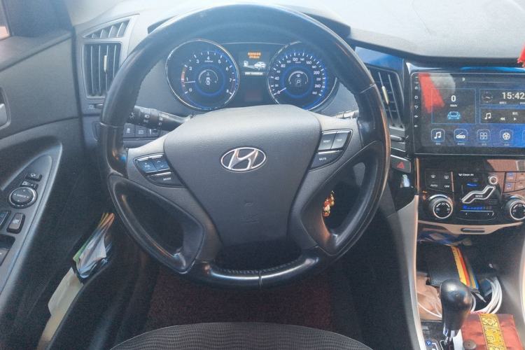 Used Hyundai Sonata 2013 2.0L Automatic Leading Edition Steering Wheel