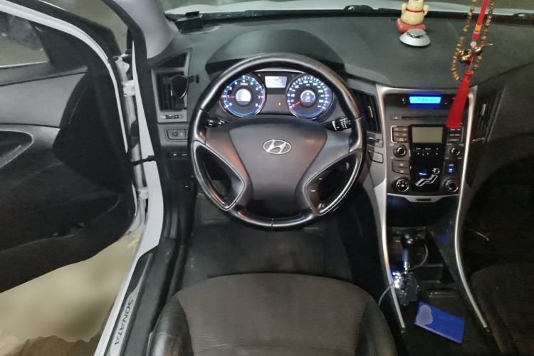 Used Hyundai Sonata 2013 2.0L Automatic Fashion Edition Steering Wheel
