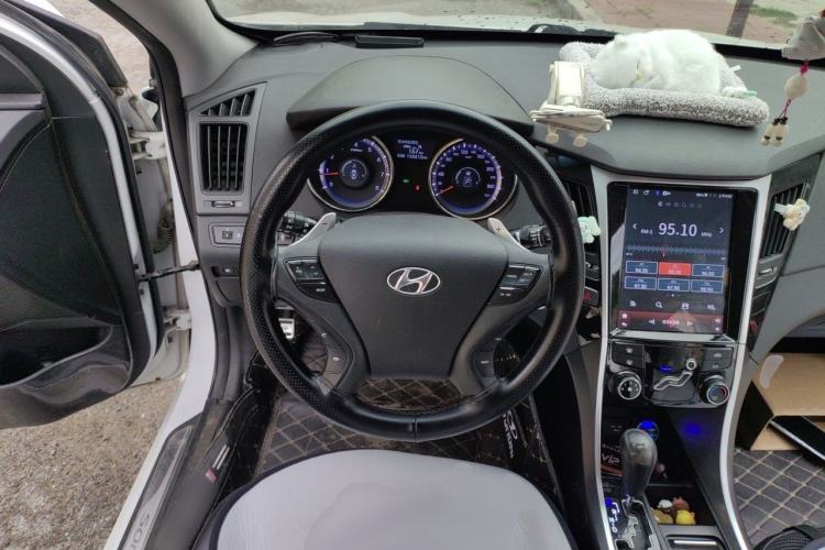 Used Hyundai Sonata 2013 2.0L Automatic Fashion Edition Steering Wheel