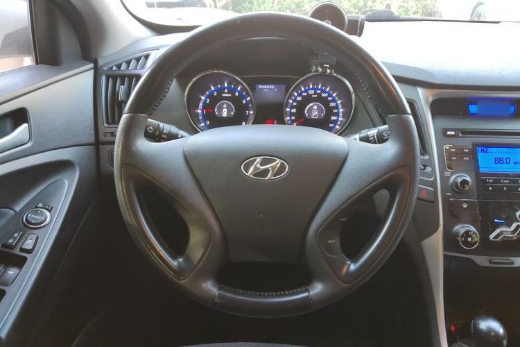 Used Hyundai Sonata 2013 2.0L Automatic Fashion Edition Steering Wheel